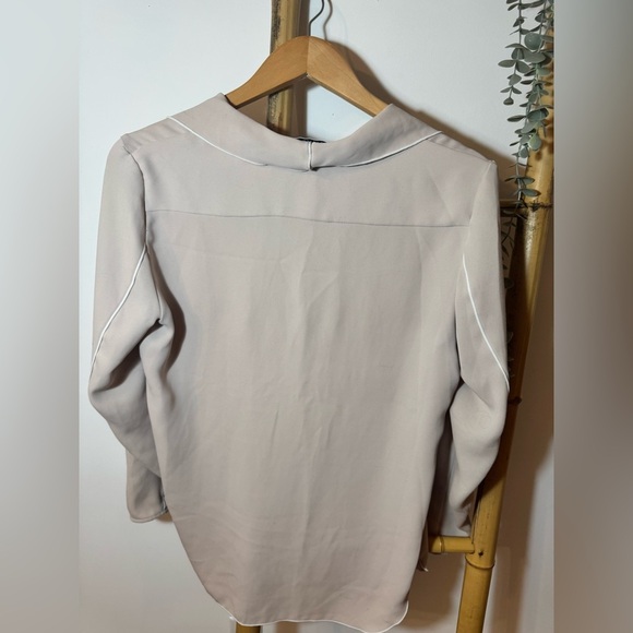 Babaton Blouse - Size S - Picture 4 of 6